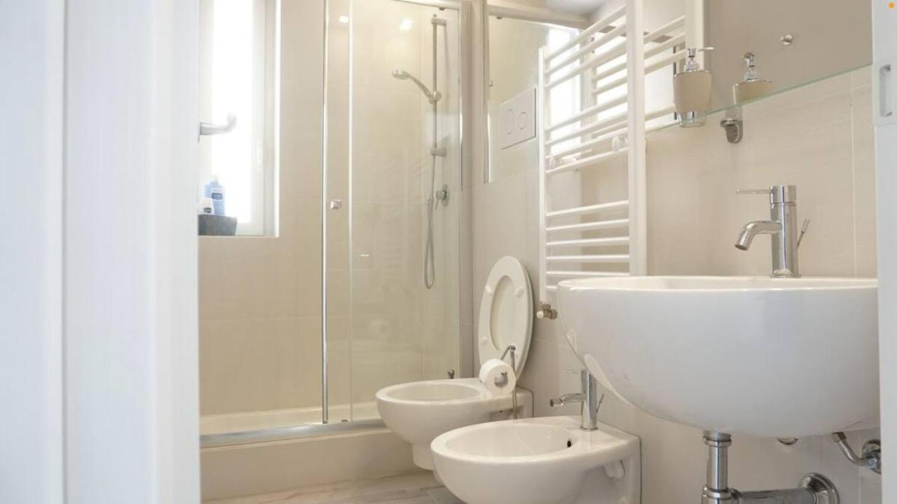 Le Dimore Luxury Rooms Palermo Bagian luar foto