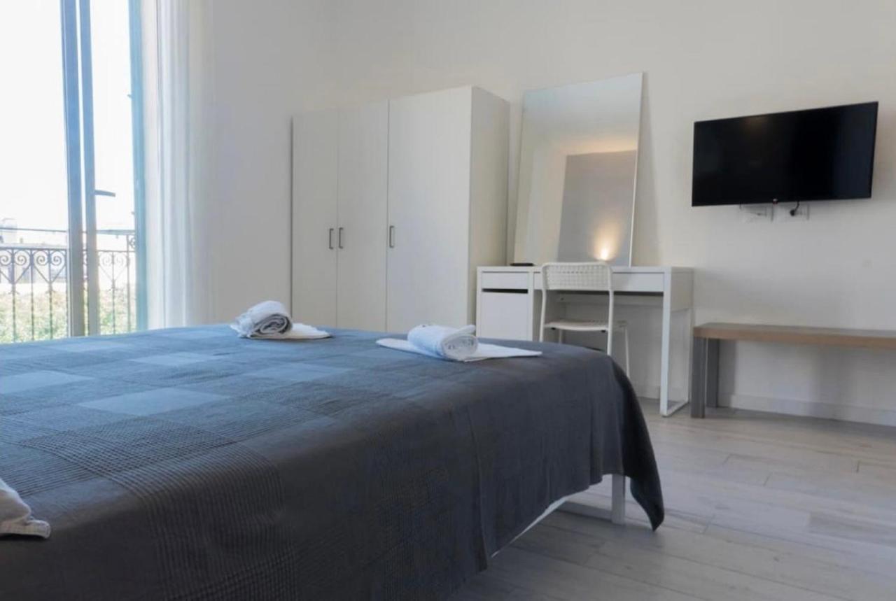 Le Dimore Luxury Rooms Palermo Bagian luar foto