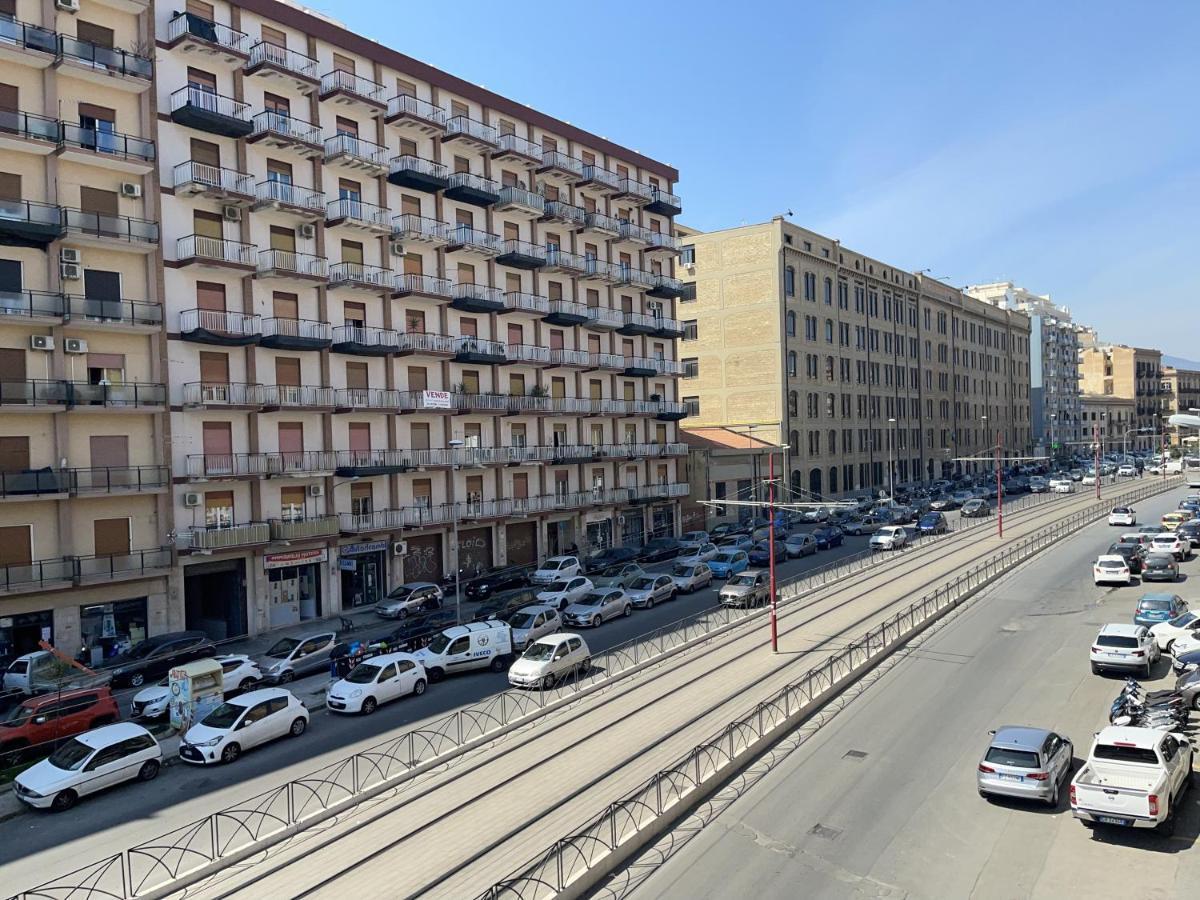 Le Dimore Luxury Rooms Palermo Bagian luar foto