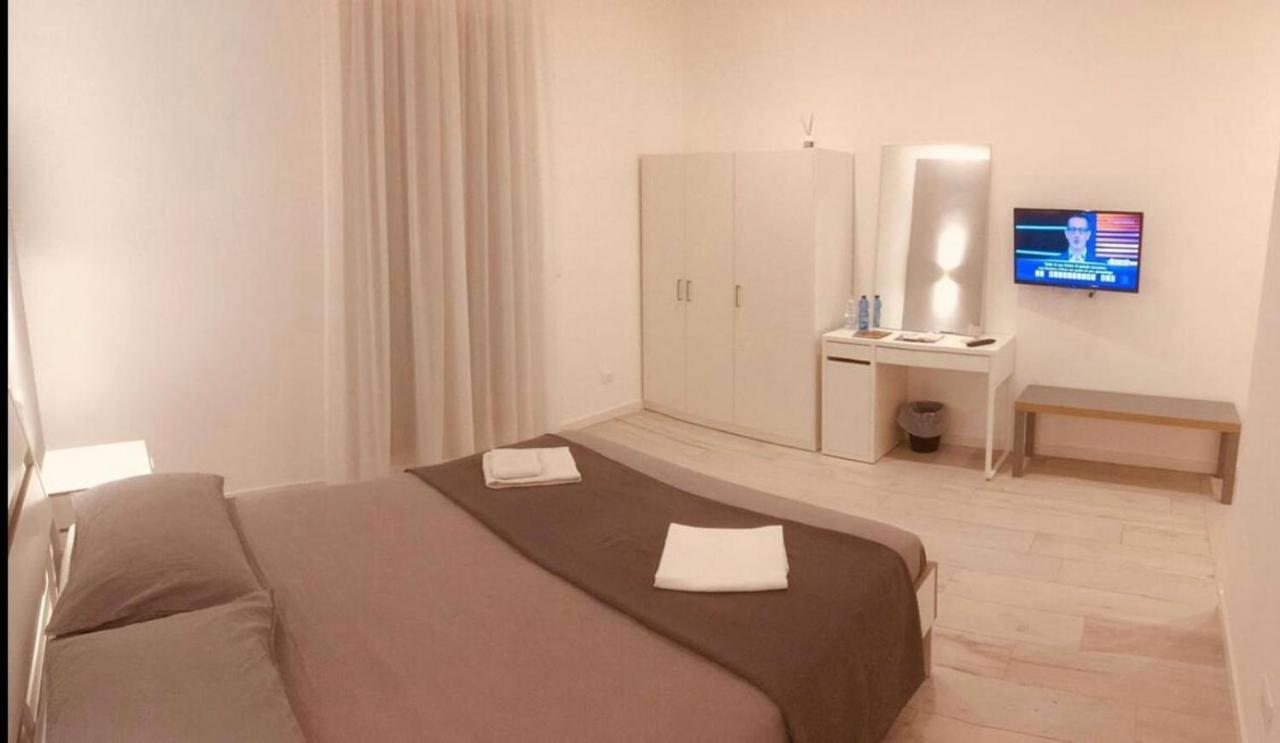 Le Dimore Luxury Rooms Palermo Bagian luar foto
